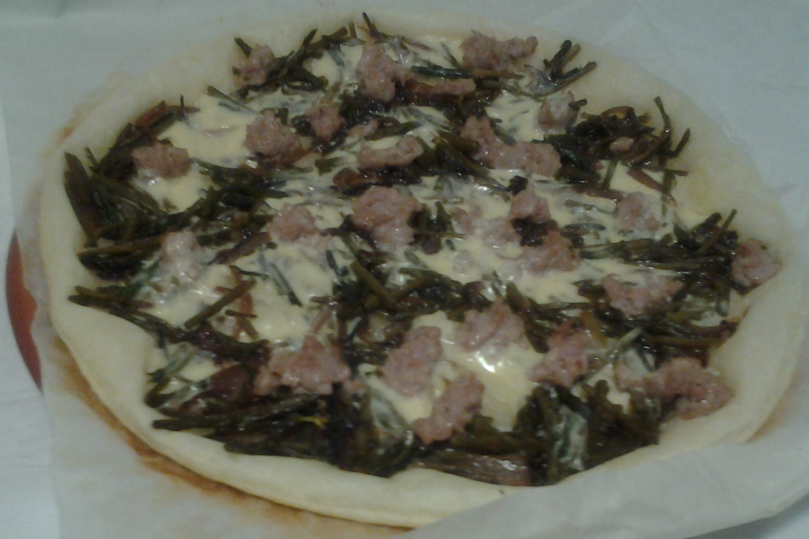 Pizza sfoglia asparagi selvatici