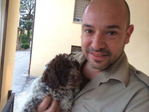 cucciolo-di-lagotto-romagnolo-da-tartufi-e-tartufaio-cinzia-bibiani